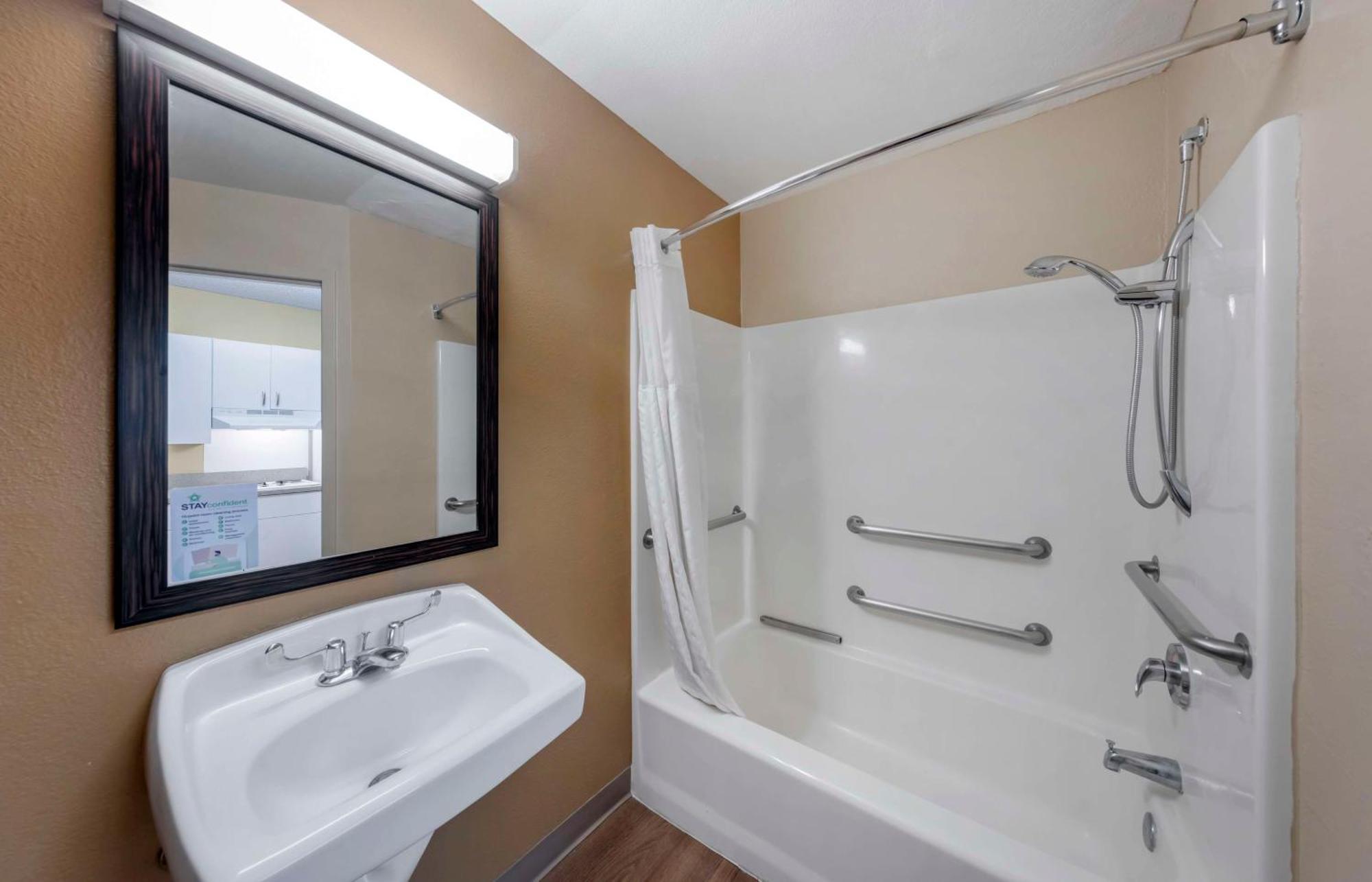 Extended Stay America Suites - Orange County - Katella Ave Ngoại thất bức ảnh